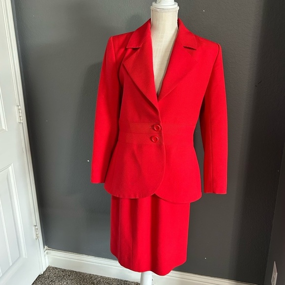 Yves Saint Laurent Jackets & Blazers - Yves Saint Laurent Encore Women’s Red Suit Jacket & Skirt 100% Wool Size 12